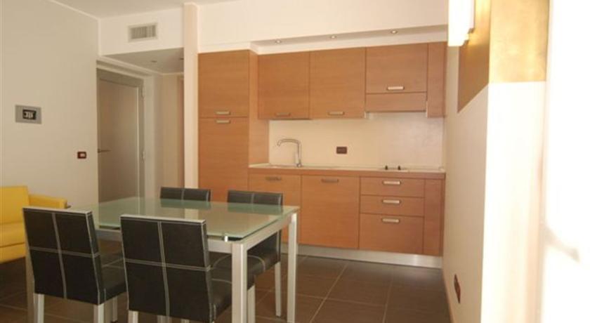 Residence & Suites Solaf Bonate di Sopra Ngoại thất bức ảnh